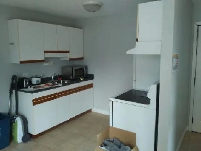 4 Bedroom Student Unit -May 1st Image# 1