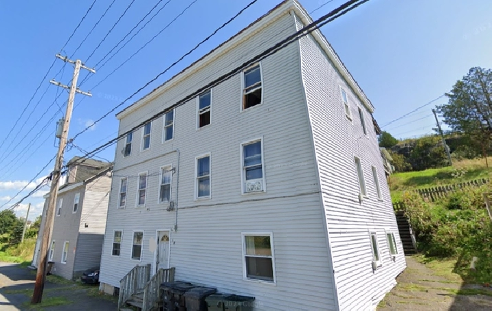 68 St John #2 - 1BR West, Heat Included