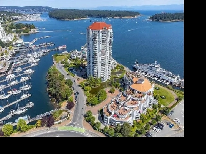 2 BR STUNNING OCEANSIDE CONDO - QUALITY,  LONG TERM TENANCY