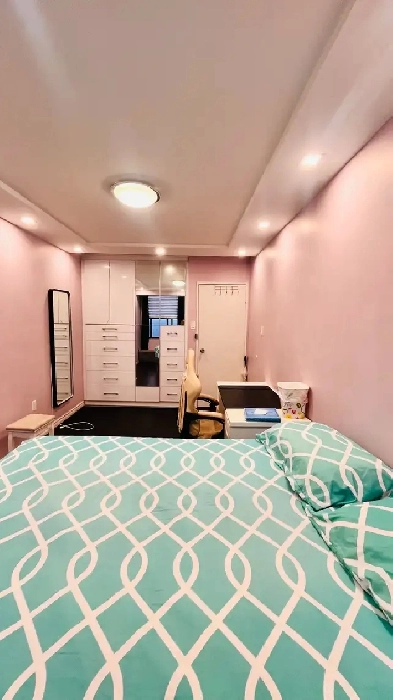 room for rent Toronto Image# 1