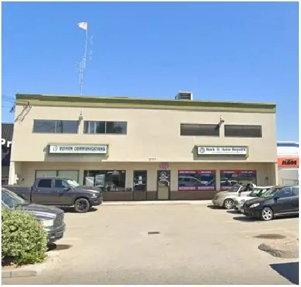 #4 2707 Retail/Warehouse Space for Lease