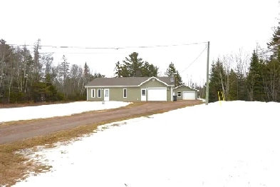 Cap-Pele - Bungalow with Att Garage and Dld Garage $339,900! Image# 7