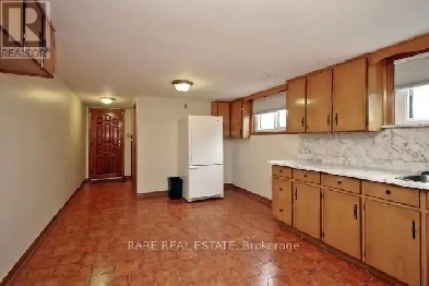 2 bedroom basement apartment(Downsview Park) Image# 1