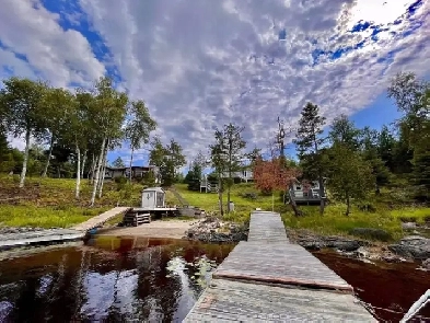 Lakefront House Sioux Lookout