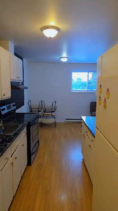 Grand 4 1/2 disponible à Montréal Image# 1