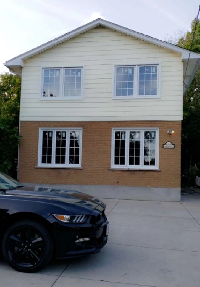 Luxury House  Reduced Price  Groups Only Deal  Utilities Incl