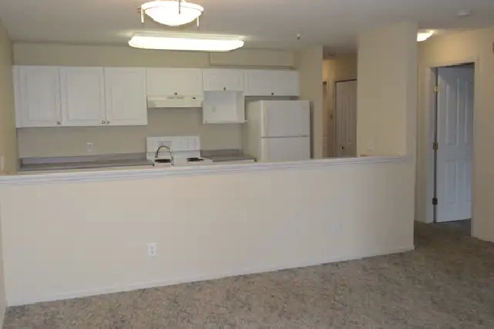 super clean safe quiet two bedroom Maple Ridge