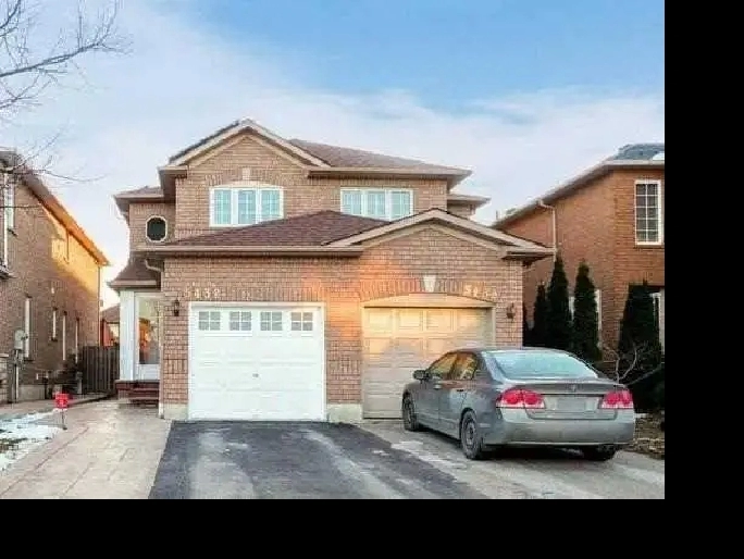 Sharing room for rent for boy in Mississauga