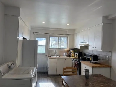 4 1/2 chauffé à louer à Montréal (Nouveau Rosemont) Image# 1