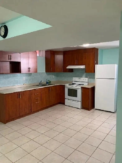 Beautiful 2Bedroom Basement for Rent Utilities Included
