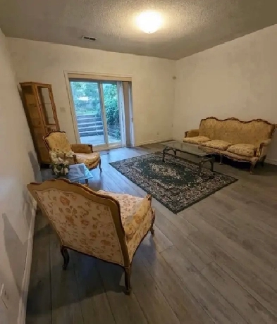 walkout Basement North York/ private Room Image# 2