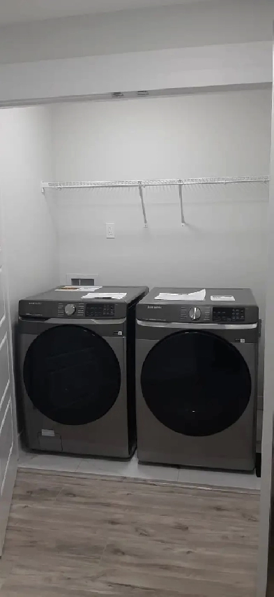 Amazing 4bed 3 full bathroom house with detach garage for rent Image# 12