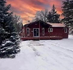 For Rent: 3 Bedroom, 1,300 sqft cabin located in Gimli Image# 10