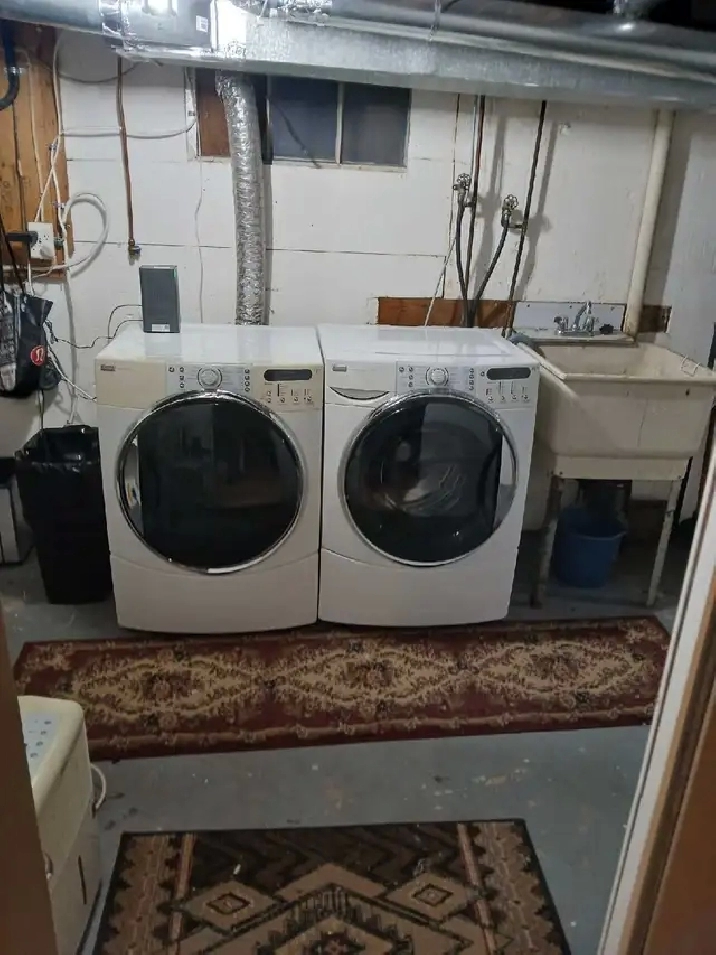 1 bedroom apartment everything included!