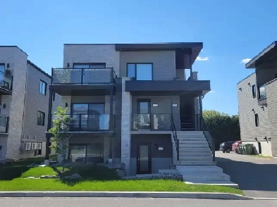 5 1/2 (2 CAC ESPACE BUREAU)  RDC