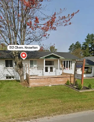 Local commercial de 500 Pc à louer à Knowlton.