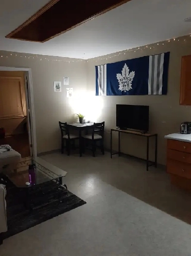 UWO STUDENTS..2 BEDROOM Image# 1