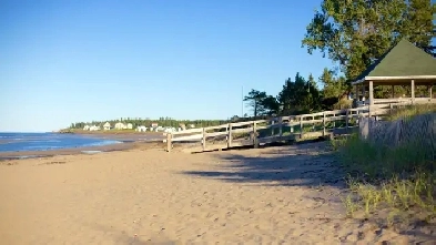 Home on own land , Parlee Beach , Shediac Image# 5