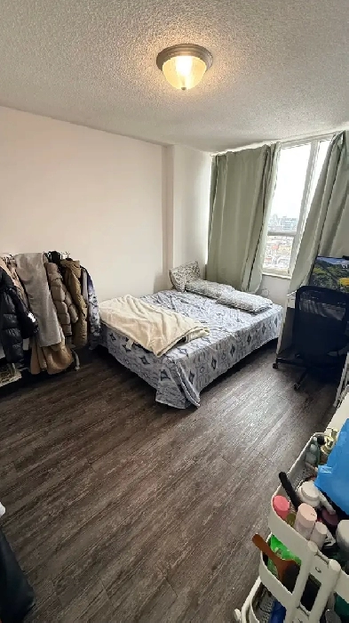 1 BEDROOM WITH  LIVING ROOM FOR COUPLE OR WOMAN Image# 6