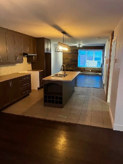 Grand 4 et demi style condo à louer Lévis