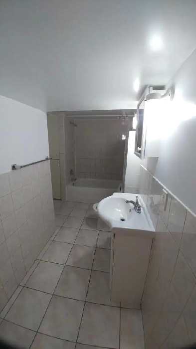 2 Bedroom basement apartment for Rent Scarborough Image# 8