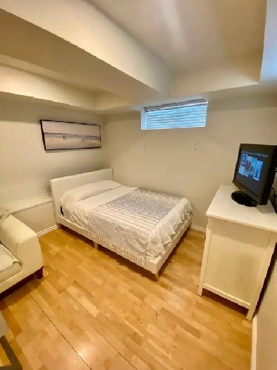 NAIT/Kingsway/ Furnished Studio BACH APT/Monthly Image# 2