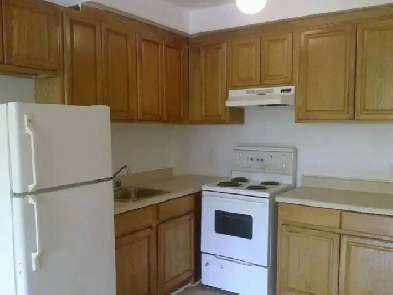 Beau 3  CDN Bton prs UdeM Poly HEC 1er JUILLET