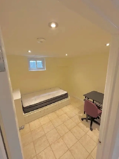 One Single Room Available for Rent Image# 1