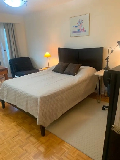 Room for Rent  with Private BthrmKitchenette