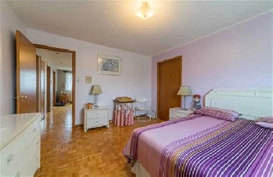 Private Room (Female Only) Brampton