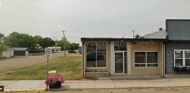 commercial place in frontier rent 500 plus hst