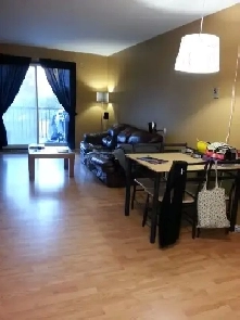 Très grand 4 1/2 Pierrefonds PRES DE TOUT Image# 2