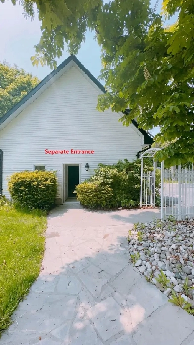 UTSC and Centennial College entire secondary unit for rent Image# 1