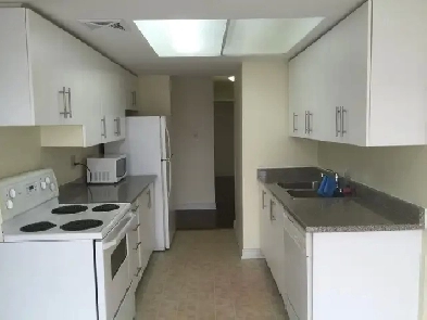 2 Bedrooms   Den Available For Rent April/2026 Image# 8