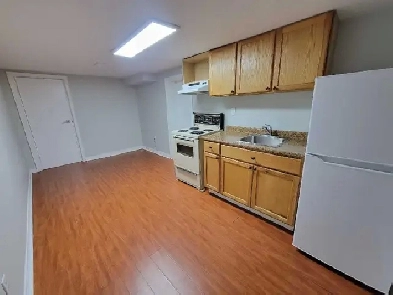 1 BEDROOM APT FOR ONE SEPARATE ENTRANCE, INCLUDES UTILITIES Image# 5