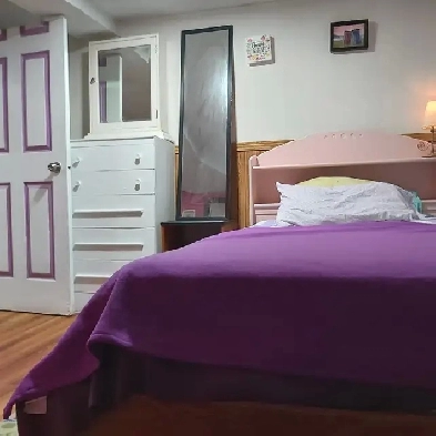 FULLY FURNISHED, BASEMENT ROOM, UTILITIES & HIGH-WI-FI INCLUDED! Image# 9