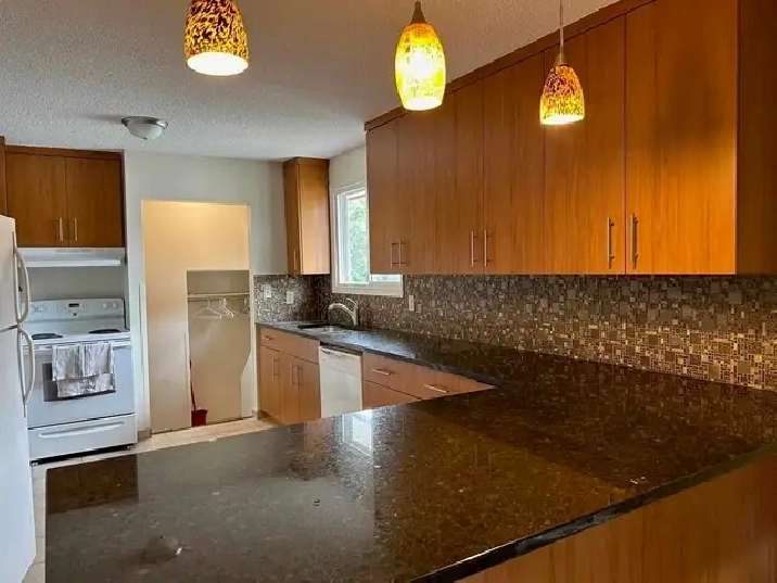 Room for Rent - May 1st