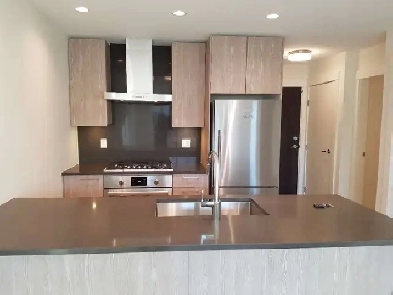 Richmond 1BR   Den  High Floor  Bright  Gym