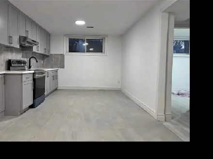 2 bedroom basement apt at Lawrence/Markham available now Image# 4
