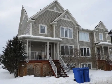 LOGEMENT  5 12  a LOUER 3 chambres  1875 par mois