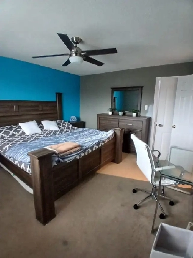 Bright Furnished Spacious Upstairs Room with Private Bathroom