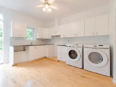 Beau Grand 5  VilleMarie  5 min pieds du mtro Frontenac