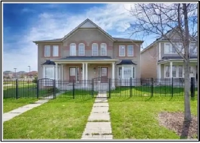 3 BDs semihouse for rent in  Markham