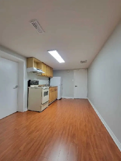 PRIVATE ENTRANCE 1 BEDROOM APT FOR ONE, UTILITIES INCLUDED Image# 4