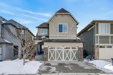 BEAUTIFUL 2 STOREY  EXCEL HOME  9 FT CEILINGS OPEN CONCEPT
