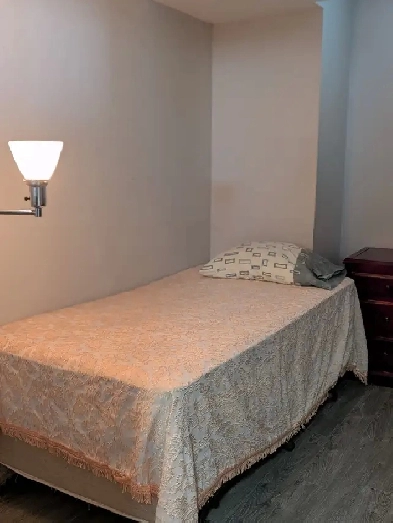 Furnished PH room in Scarborough