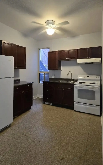 2 BEDROOM WALKUP UNIT WITH BALCONY  DOWNTOWN EAST