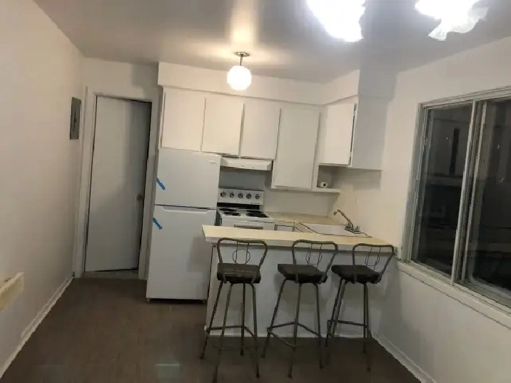 Rosemont 1 1/2 studio à louer immédiatement