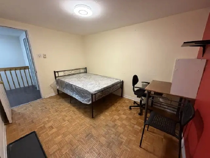 All inclusive Furnished Spacious room 4 rent ByWard market area