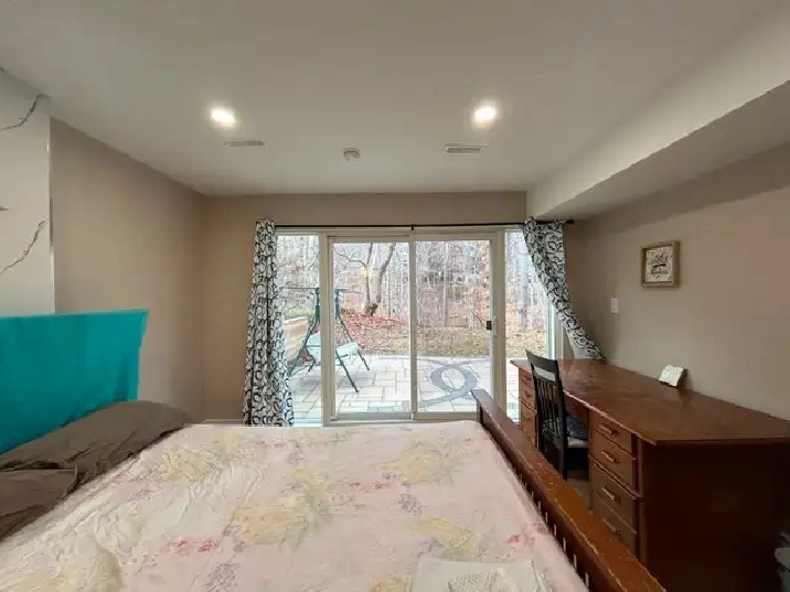 Really Bright! One Bedroom Unit Rent Best Deal! Only $1370